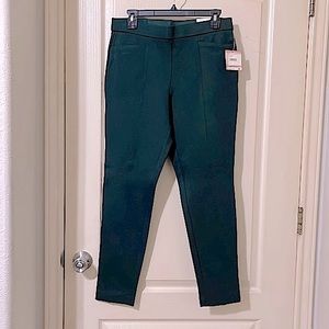 NWT Anne Klein hunter green dressing pants, size 10.
